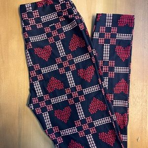 Lularoe Valentine’s leggings one size